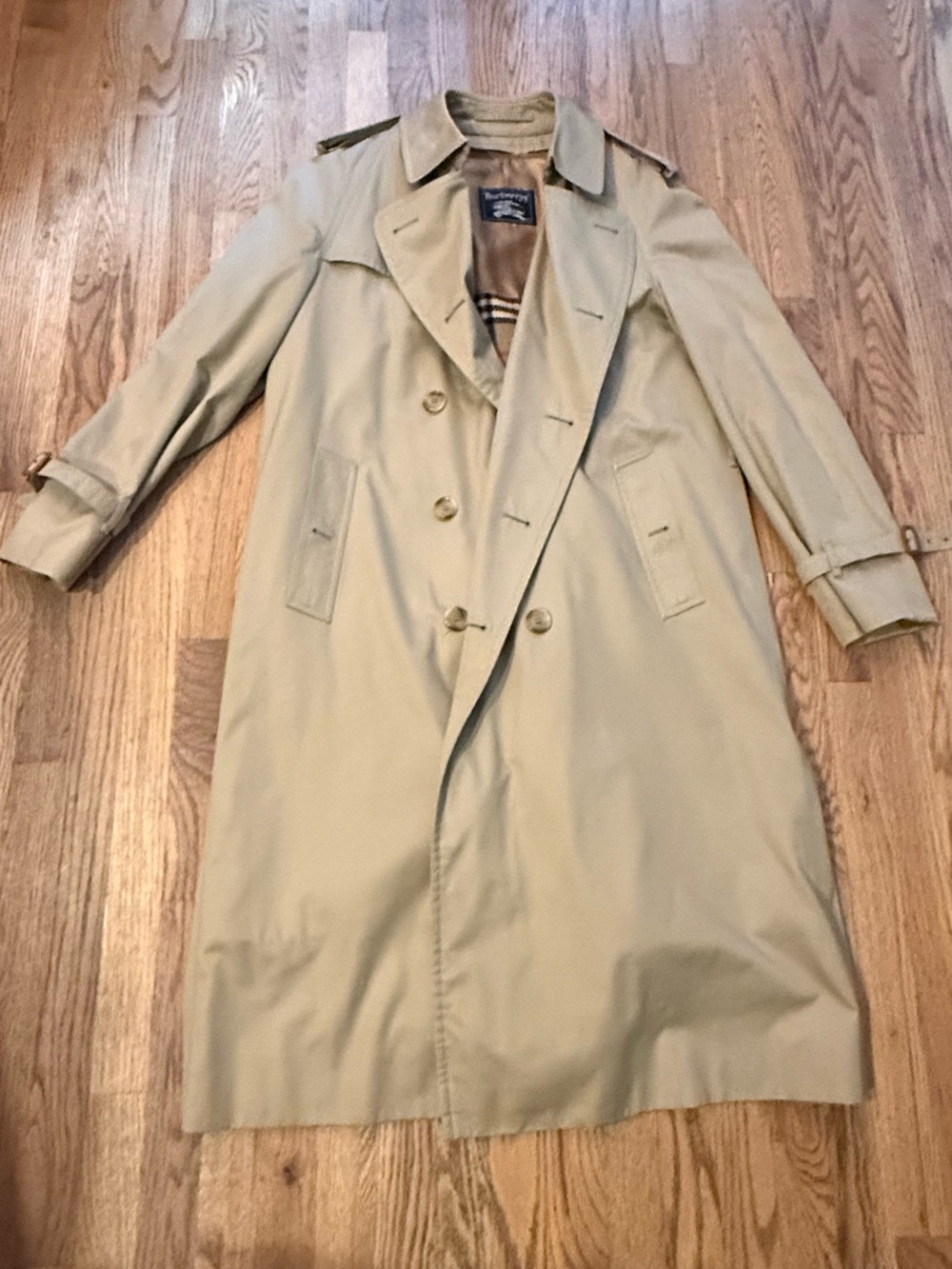 Vintage Burberrys’ Men’s Coat with Removable Zip-In Wool Liner | Classic British